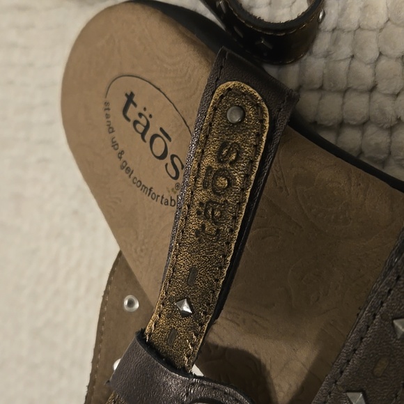 Taos Comfort Sandal Womens 7 Bronze Metallic Slide Hook & Loop - Picture 6 of 7